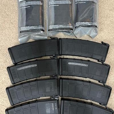 Lot 343: AR-15 Magazines – 18 Total (Magpul & Schmeisser)  Large lot of AR-15 magazines in 5.56 NATO