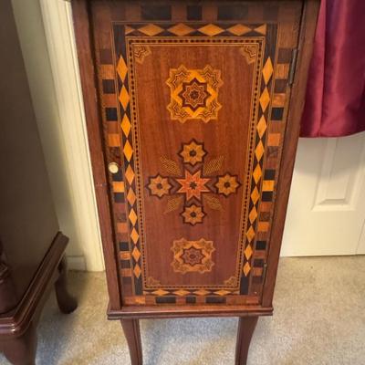 Lot 224: Marquetry Inlaid Cabinet on Cabriole Legs