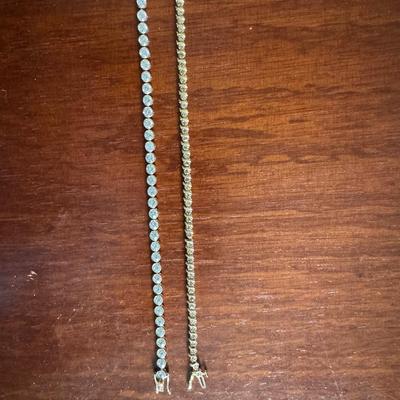 Lot 206: Two 14k Gold Tennis Bracelets 
