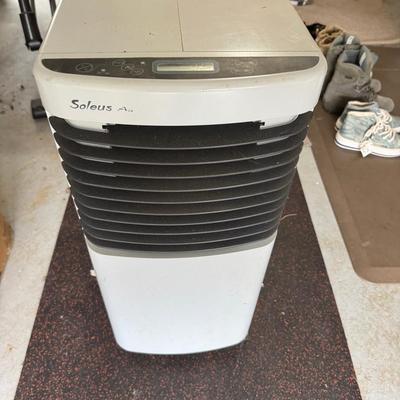 Lot242: Soleus Mobile Air Conditioner KY-20U