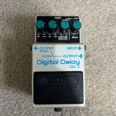 Lot 305: Boss Digital Delay DD-2 Pedal