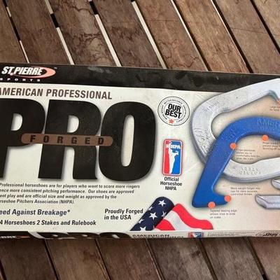 Pro Forged Horseshoe Set