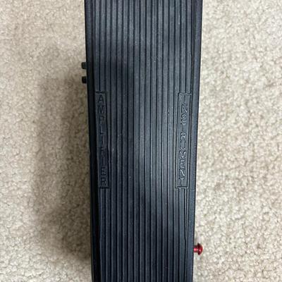 Lot 306: Dunlop Crybaby 95Q Pedal