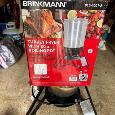Lot 267: Brinkman Turkey Fryer With 30qt Pot 