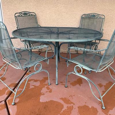 Patio Table N Chairs For Four