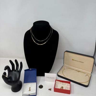 (8) 14K Gold Collection including Retired James Avery Charm