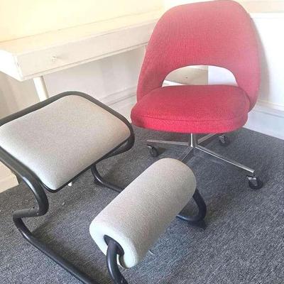 Vintage Knoll Saarinen Office Side Chair + HAG Kneeler