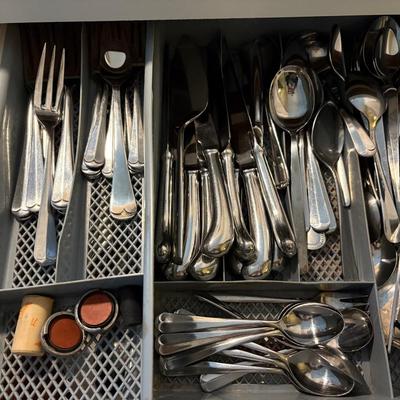Godinger Flatware Set