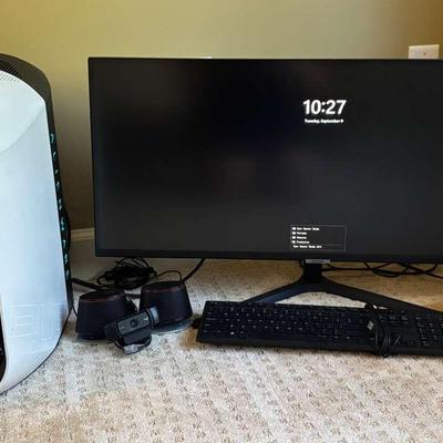 Alienware Aurora R12 Gaming Desktop with Samsung 35” Curved Monitor & Accessories