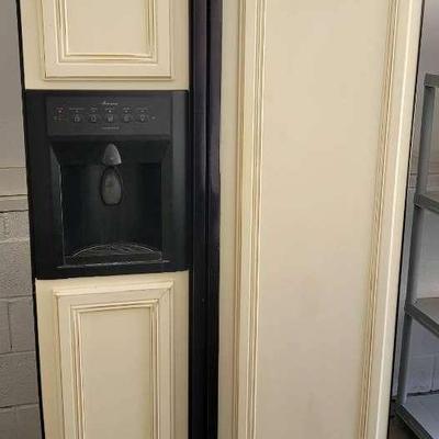 Amana Side-by-Side Refrigerator with Ice Maker & Water Filtration