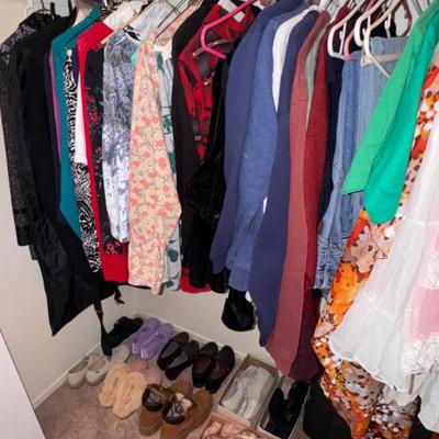 Sale Photo Thumbnail #374