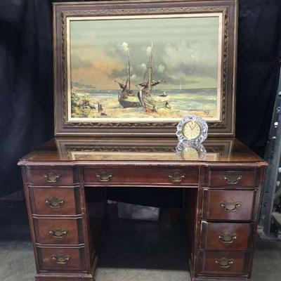 Sr1023 vintage desk with art