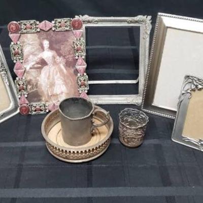 Ct537 vintage silver tone frames