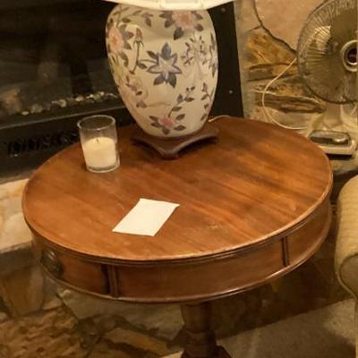 Sale Photo Thumbnail #285: Round drum table