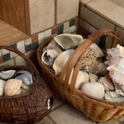 Sale Photo Thumbnail #125: Baskets of shells
