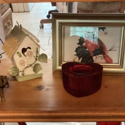 Sale Photo Thumbnail #184: Picture frame and other nic nacs