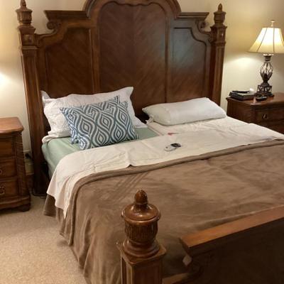 Sale Photo Thumbnail #248: Queen bed