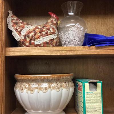 Sale Photo Thumbnail #133: Bowl clear jar, fabric rooster