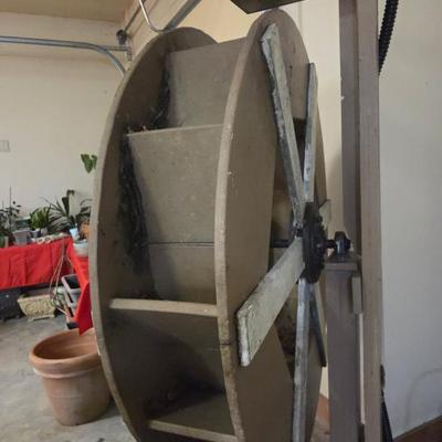 Water wheel closeup
