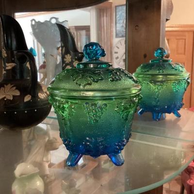 Sale Photo Thumbnail #208: Vintage Jeannette glass harvest grpe blue green candy dish