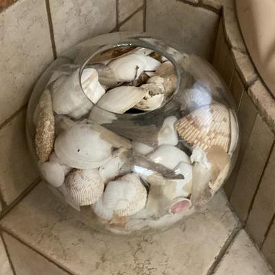 Sale Photo Thumbnail #132: Bowl of shells
