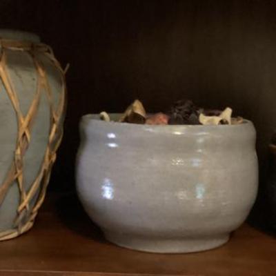 Sale Photo Thumbnail #187: Pottery containers