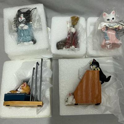 Bradford Exchange Kitty Helpers & PURR-fect Christmas Pageant