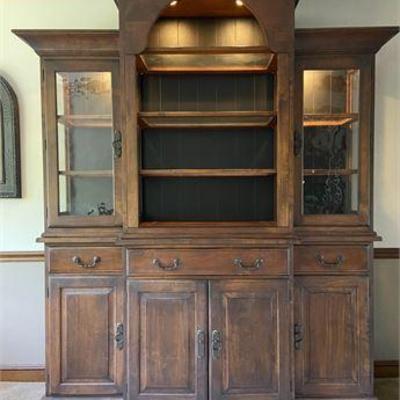 Canal Dover Lighted Hutch.jpg