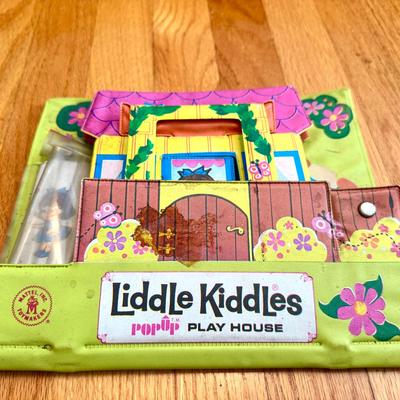 Liddle Kiddle Pop Up Play House
