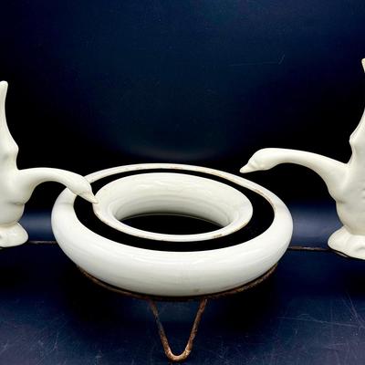 Vintage Swans With Planter Ring