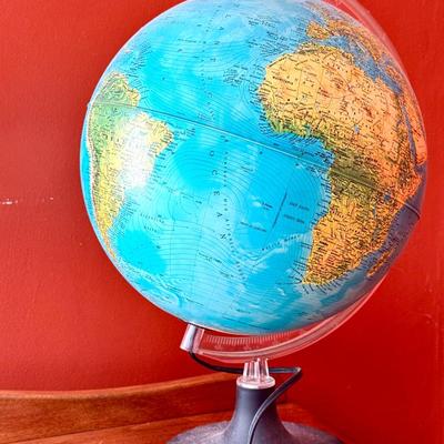 Light Up Globe 