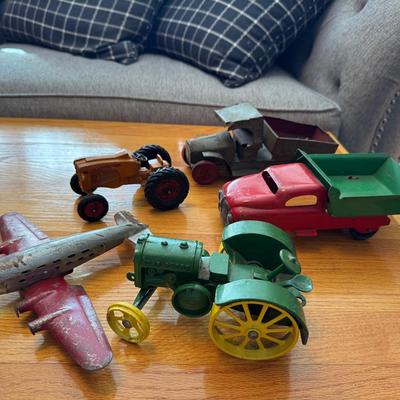 (5) Vintage Metal Toys 
