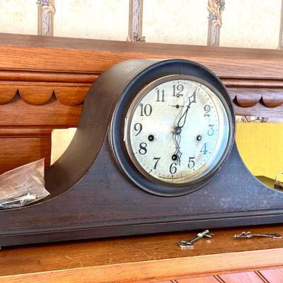 New Haven Clock Company Mantle Clock