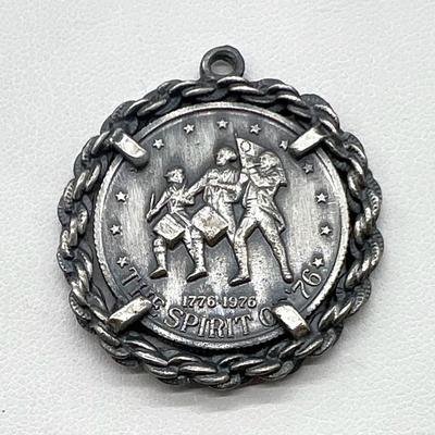 Spirit of ‘76 Bicentennial Medal Pendant Jewelry