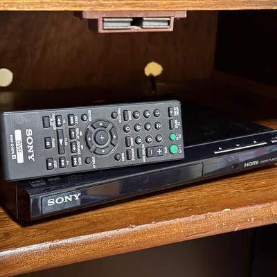 Sony HDMI CD/DVD Player : DVP-SR510H