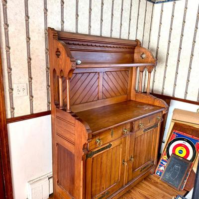 Victorian Style Hutch 