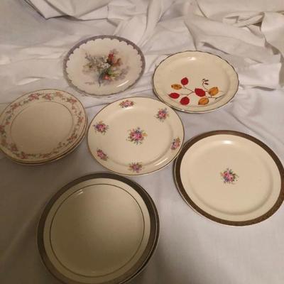 Sale Photo Thumbnail #34: Collection of small antique/vintage dessert plates, different makers