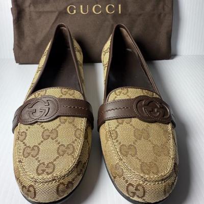 Authentic Gucci Loafers $200 Firm . Have ya Priced Gucci Lately ?
