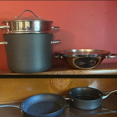 Set Of Calphalon Contemporary Nonstick Pot & Pans