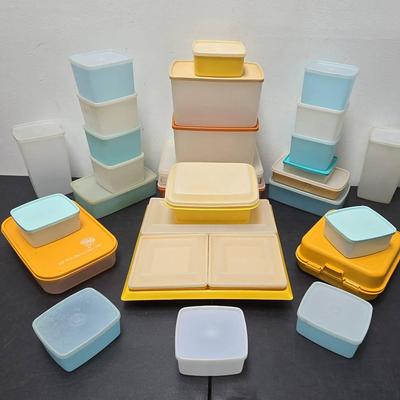 Vintage TUPPERWARE Collection With Lids