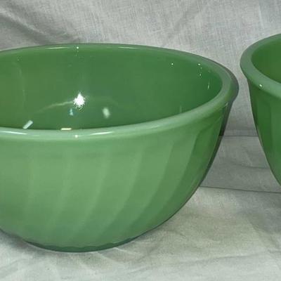 Vintage Fire-King Jadeite Swirl Nesting Mixing Bowls – Set of (3)