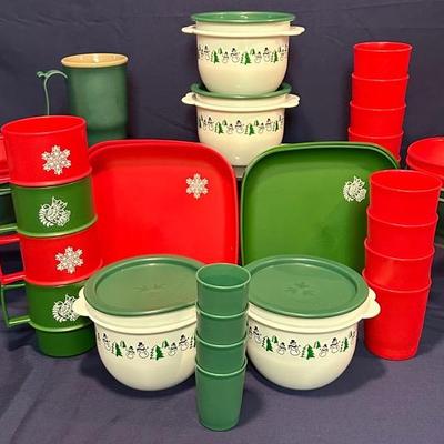 Brand New Tupperware- Red And Green Holiday