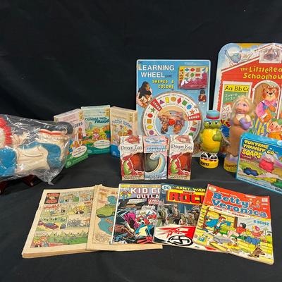 Vintage Collectible Items, Soaps, Berenstain Bears VHS, Raggedy Ann Wall Art