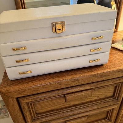 Sale Photo Thumbnail #91