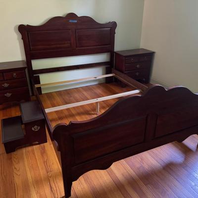 Ducks Unlimited Home Furnishings Cherry Wood Bedroom Set – Queen Bed & 2 Nightstands