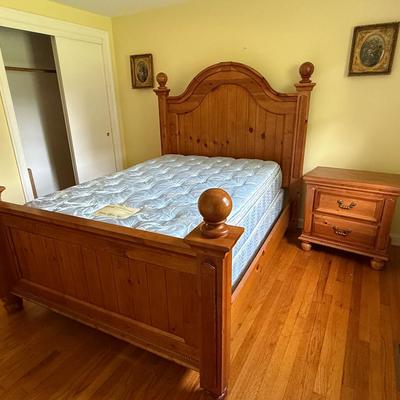 Full Size Bed With Wooden Headboard, Footboard, Side Rails And Nightstand