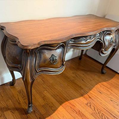 Paoletti Furniture Wooden Desk – 53" Wide, Dovetail Joints