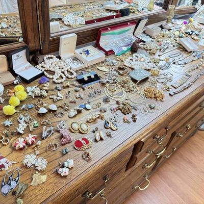 Sale Photo Thumbnail #49