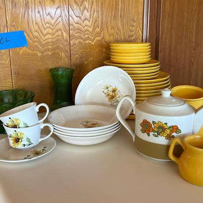 Vintage Dishware 