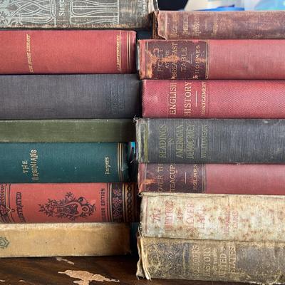 Vintage Books: Poetry, History, And Fiction